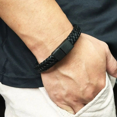 Ali Bangle